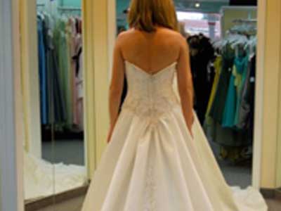 たった一度の結婚式…ウェディングドレスをたくさん着る方法！